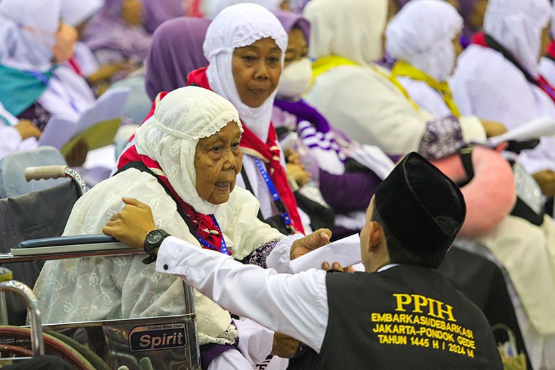 388 Jemaah Calon Haji Kloter 7 dari Banten Berangkat ke Mekkah Besok - Bagian 2