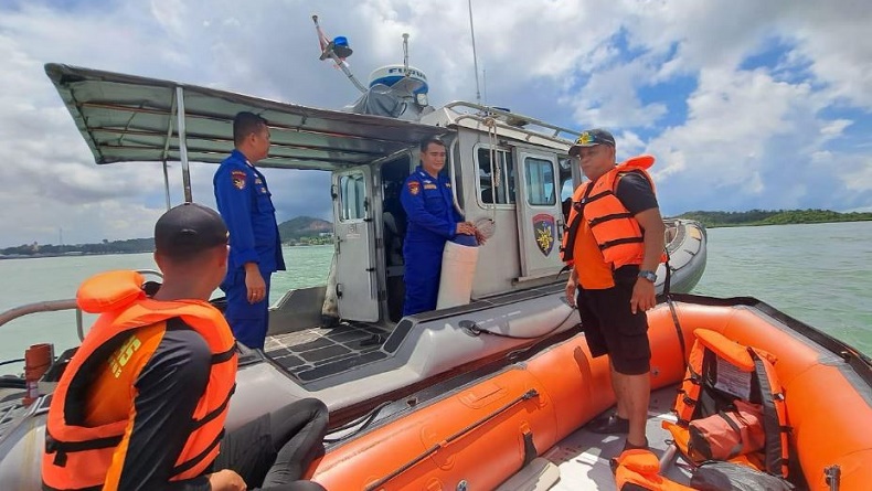 Batam Heboh, Pemuda Putus Cinta Nekat Lompat ke Laut dari Jembatan Barelang
