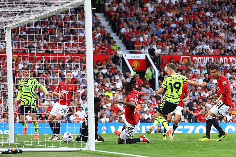 Arsenal Bungkam Man United di Old Trafford - Bagian 4