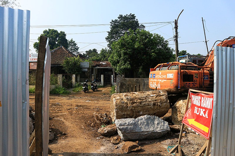 Nasib Tukang Cukur di Tengah Proyek Flyover Nurtanio Kota Bandung - Bagian 4