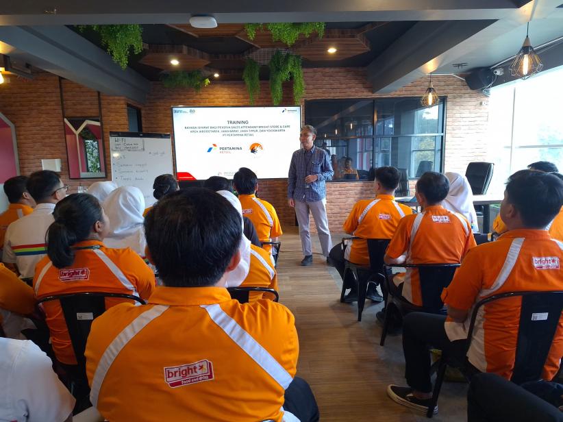 Pelatihan Bahasa Isyarat Indonesia bagi Pekerja SPBU Pertamina - Bagian 2