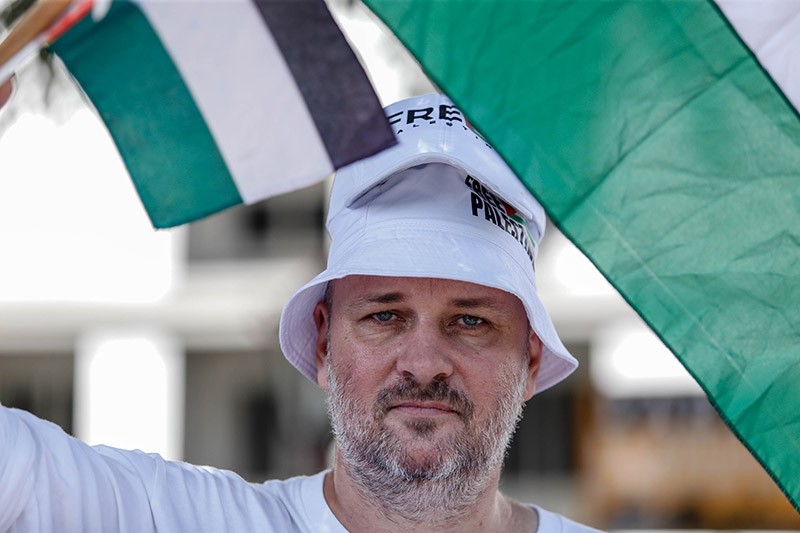 Massa FUI DIY Ajak Masyarakat Terus Boikot Produk-Produk Terafiliasi dengan Israel - Bagian 5