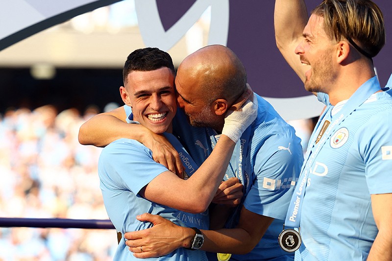 Selebrasi Pemain Manchester City Juara Liga Inggris 2023-2024 - Bagian 3