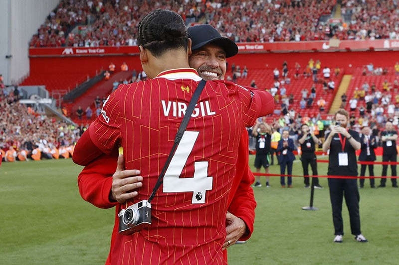 Momen Perpisahan Jurgen Klopp sebagai Pelatih Liverpool - Bagian 6