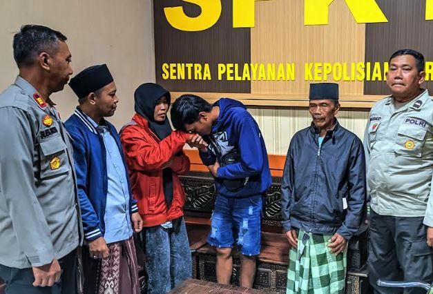 Anak Robohkan Rumah Ibu Kandung di Malang Gara-Gara Warisan Menangis Minta Maaf