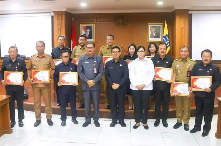 Sekda Badung Sambut Baik Penyerahan Penghargaan Pelayanan Publik 2023