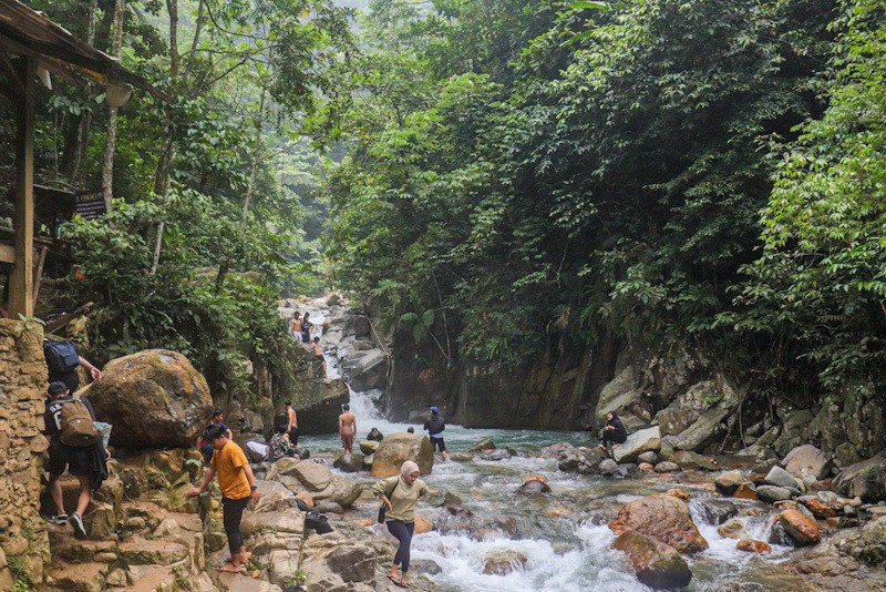 Pesona Curug Cibaliung di Sentul Bogor - Bagian 3