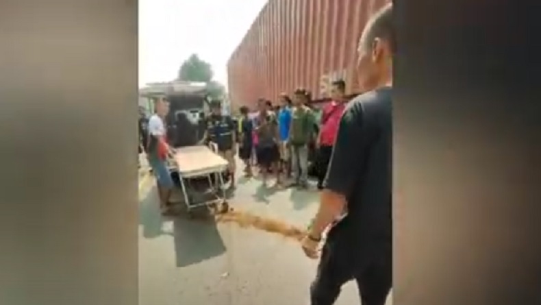 5 Kendaraan Kecelakaan Beruntun di Purwakarta, 2 Orang Tewas 6 Luka-Luka