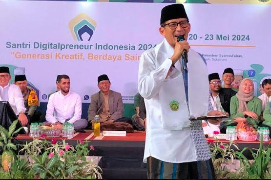 Menparekraf Sandi Ajak Santri Sukabumi Kuasai Dunia Maya dengan Konten Edukatif