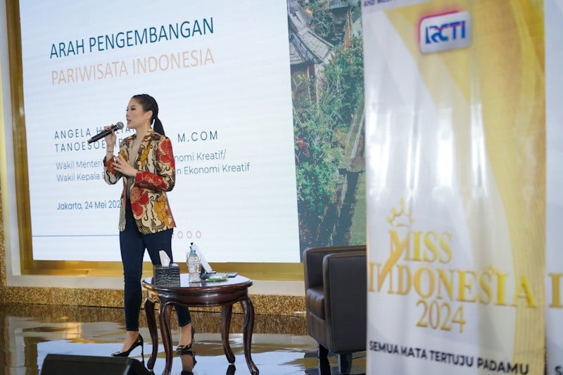 Wamenparekraf Angela Tanoesoedibjo Bekali Materi Pariwisata kepada Miss Indonesia 2024 - Bagian 2