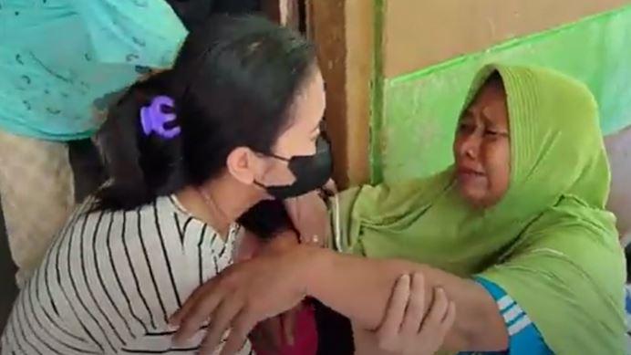 Tangis Ibu Pegi alias Perong Pecah saat Anaknya Terancam Hukuman Mati Kasus Vina