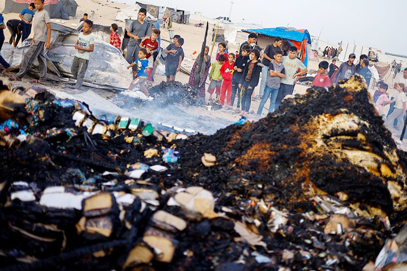 Nasib Warga Palestina Mengais Makanan yang Dihancurkan Israel - Bagian 2