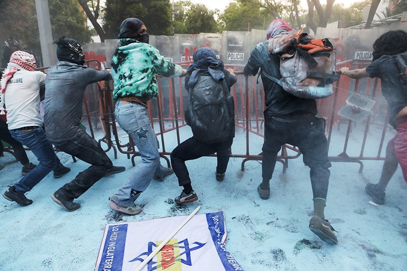 Rakyat Meksiko Kutuk Kekejaman Israel di Palestina, Serukan Dunia Boikot Negara Zionis - Bagian 2