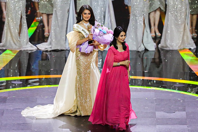 Momen Monica Sembiring Dinobatkan sebagai Miss Indonesia 2024 - Bagian 3