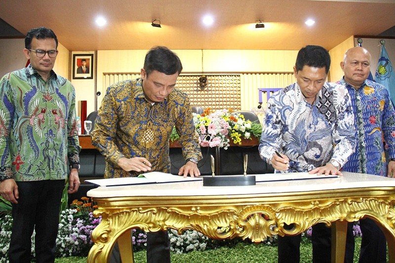 Sinergi Produk dan Jasa Layanan Perbankan di Kampus ITS Surabaya  - Bagian 4