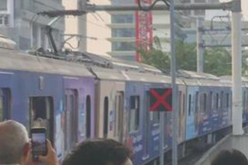 Operasional MRT Jakarta Dihentikan Gara-Gara Insiden Konstruksi Gedung Kejagung  - Bagian 3