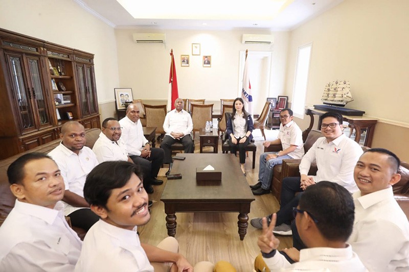 Dukungan Partai Perindo untuk Dominggus Mandacan dan Mohammad Lakotani pada Pilgub Papua Barat 2024 - Bagian 3