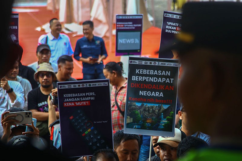 Aksi Jurnalis Sumsel Tolak Revisi UU Penyiaran - Bagian 1