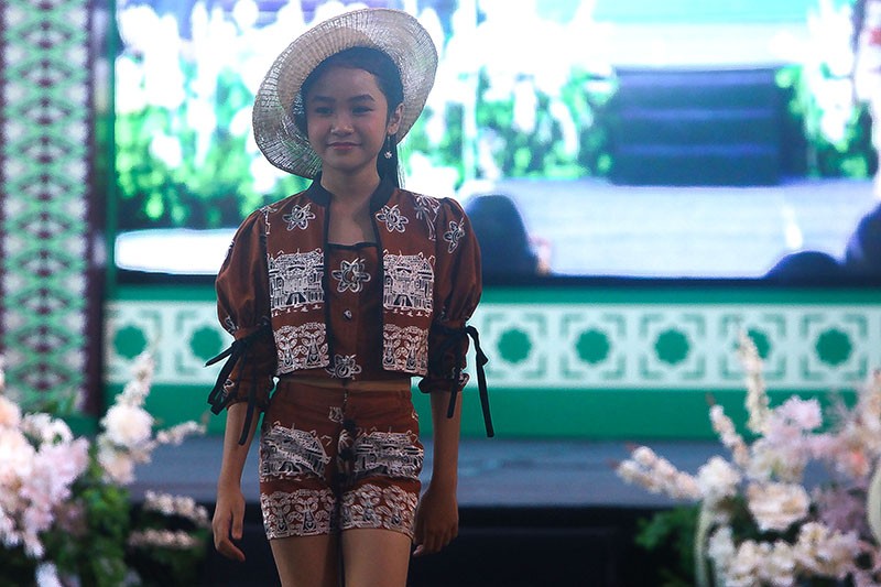 Wastra Batik Bajumpe Bergambar Ikon Banyuasin  - Bagian 3