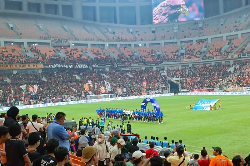 Melihat Pertandingan RCTI Premium Sports dari Tribun Penonton Stadion JIS - Bagian 2