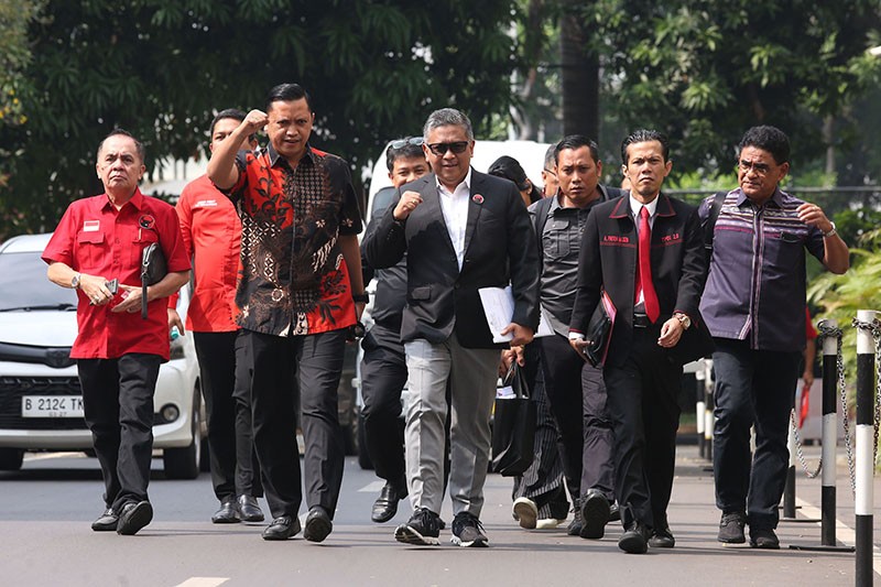 Hasto Kristiyanto Penuhi Panggilan Polda Metro Jaya - Bagian 2