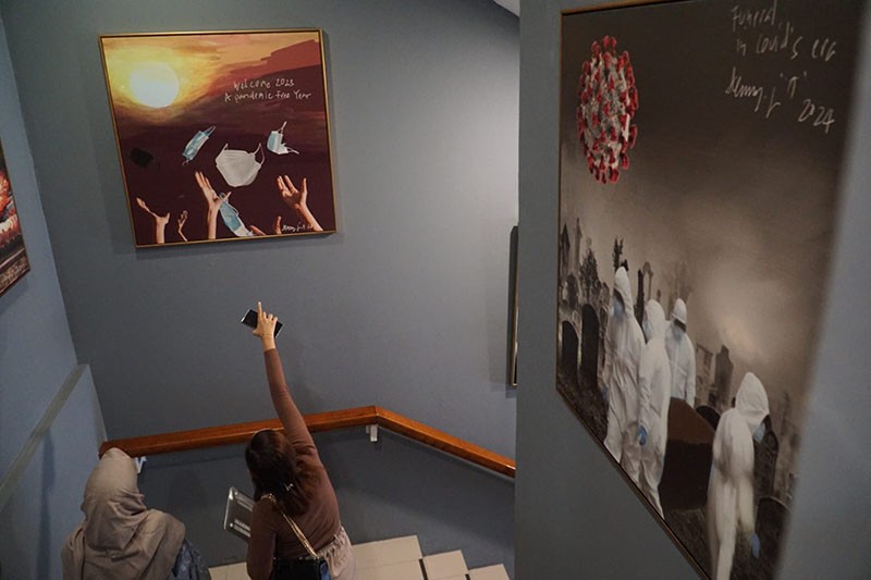 Melihat 188 Lukisan Gunakan Asisten Artificial Intelligence Karya Denny JA  - Bagian 3