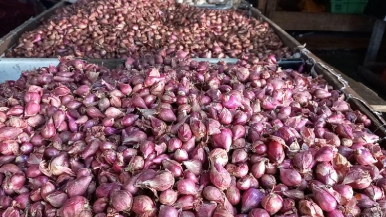 Jelang Idul Adha 2024, Harga Bahan Pangan di Pasar Tradisional Mentok Turun