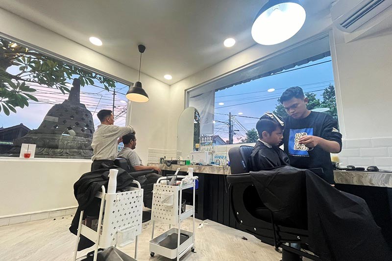 Cukur Rambut Bayar Seikhlasnya untuk Rakyat Palestina, di Sini Tempatnya - Bagian 1
