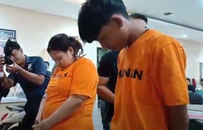 title Sadis! Sejoli Mahasiswa Hukum di Makassar Rampok dan Bunuh Nenek Sendiri Sadis! Sejoli Mahasiswa Hukum di Makassar Rampok dan Bunuh Nenek Sendiri