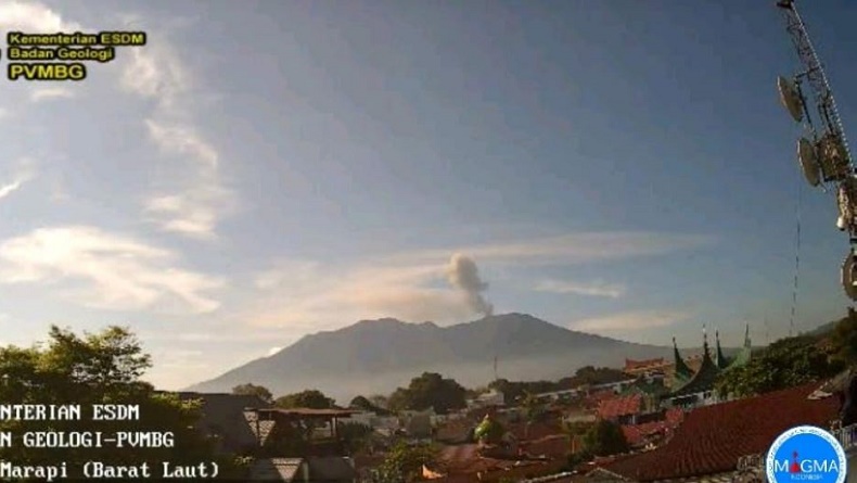 Gunung Marapi Meletus 3 Kali, Erupsi Pertama 5 Menit usai Gempa Padang Panjang M4,0