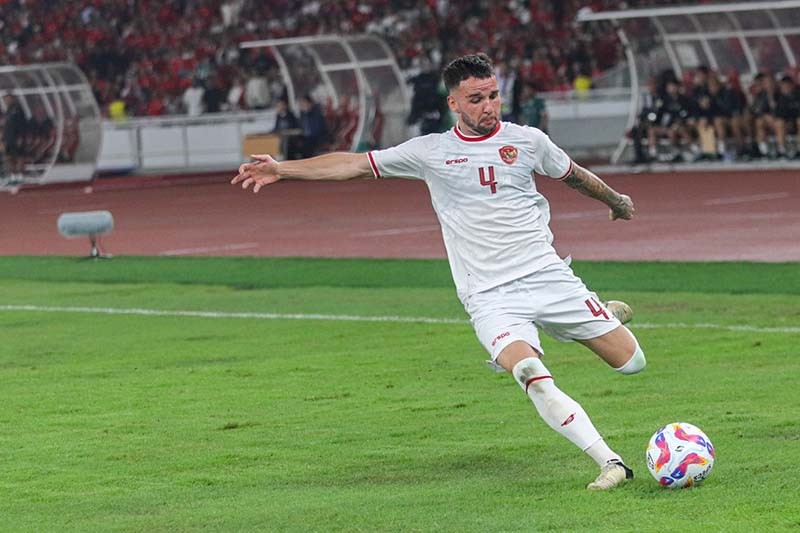 Debut Calvin Verdonk Bawa Timnas Indonesia Bungkam Filipina Berujung Kram - Bagian 2