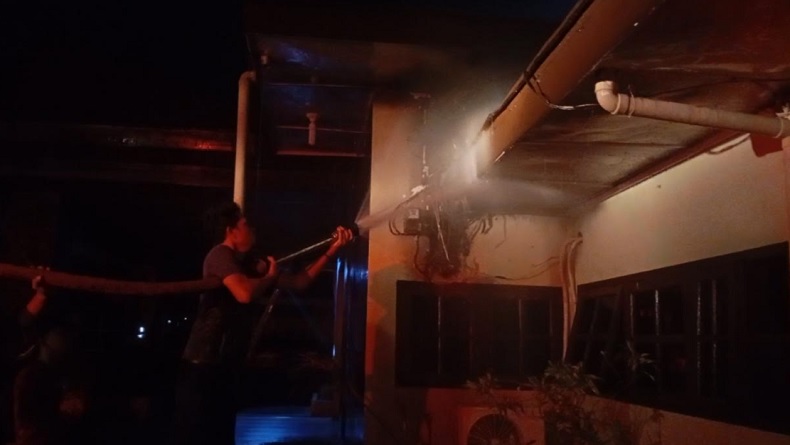 Polres Padangsidimpuan Terbakar, 4 Mobil Damkar Dikerahkan