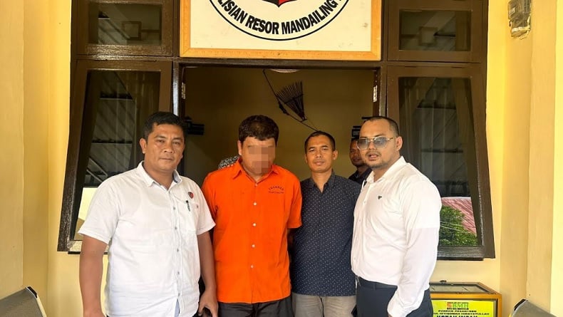 title 4 Tahun Diburu Polres Madina, Budi Tersangka Kasus Penipuan Tertangkap di Batam 4 Tahun Diburu Polres Madina, Budi Tersangka Kasus Penipuan Tertangkap di Batam