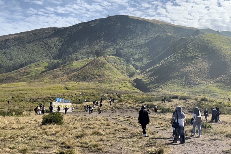 Keindahan Alam Gunung Bromo Menarik Kunjungan Wisatawan - Bagian 1