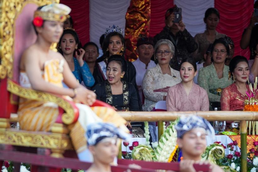 Wamenparekraf Angela Tanoesoedibjo Hadiri Pembukaan Pesta Kesenian Bali 2024 - Bagian 4