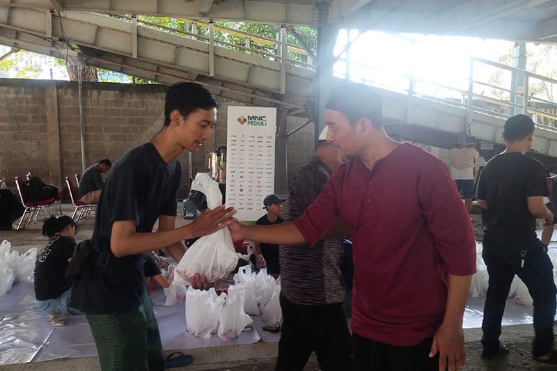 MNC Peduli Distribusikan Daging Kurban untuk Warga Jakarta dan Sekitarnya - Bagian 2