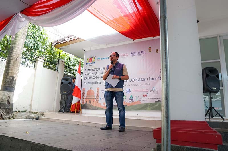 Kadin Kota Jaktim Distribusikan Hewan Kurban ke Masyarakat yang Membutuhkan - Bagian 5