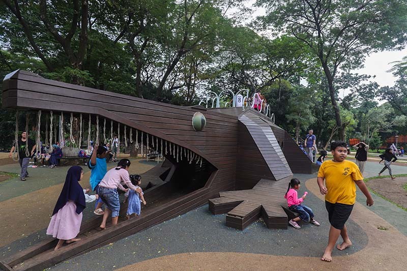 Suasana Liburan Terakhir Idul Adha 1445 H di Tebet Eco Park - Bagian 4