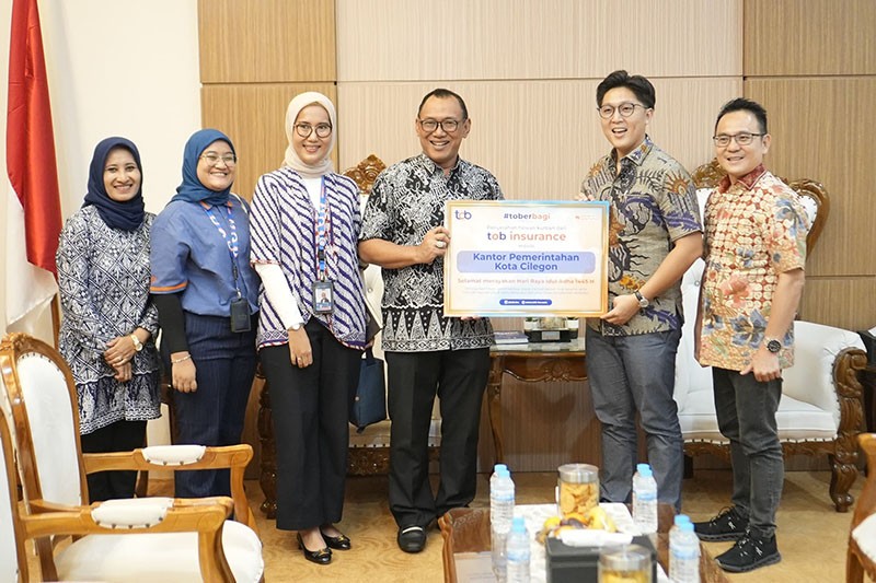 Pemberian Hewan Kurban untuk Masyarakat Cilegon - Bagian 1