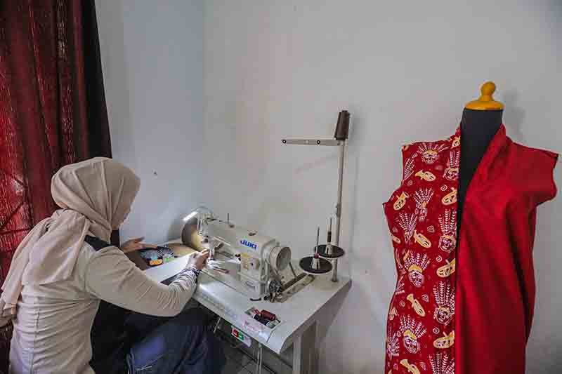 Ragam Kerajinan dari Kain Batik Diekpsor ke Amerika Serikat dan Belanda - Bagian 5