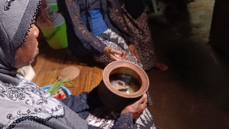 title Mengenal Bekamal, Resep Ratusan Tahun ala Suku Osing untuk Olahan Daging Kurban Mengenal Bekamal, Resep Ratusan Tahun ala Suku Osing untuk Olahan Daging Kurban