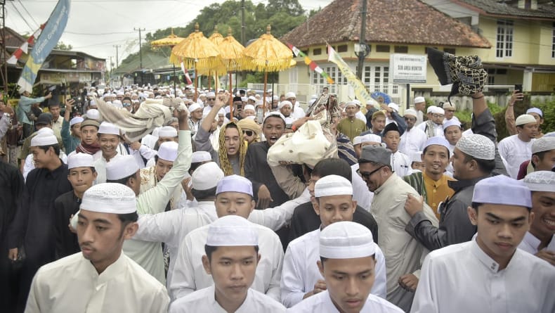 Ribuan Umat Muslim Ikuti Ziarah Kute Seribu di Bangka Barat