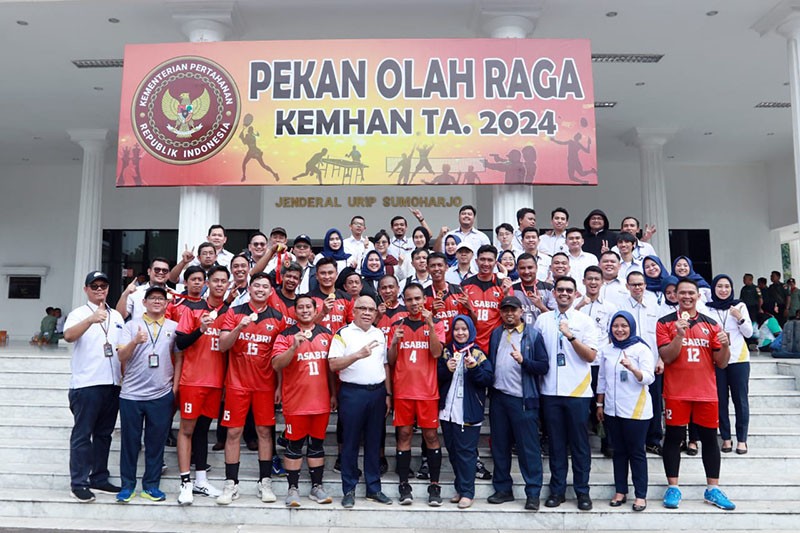Juara I Olah Raga Voli dalam Ajang POR Kemhan 2024 - Bagian 2