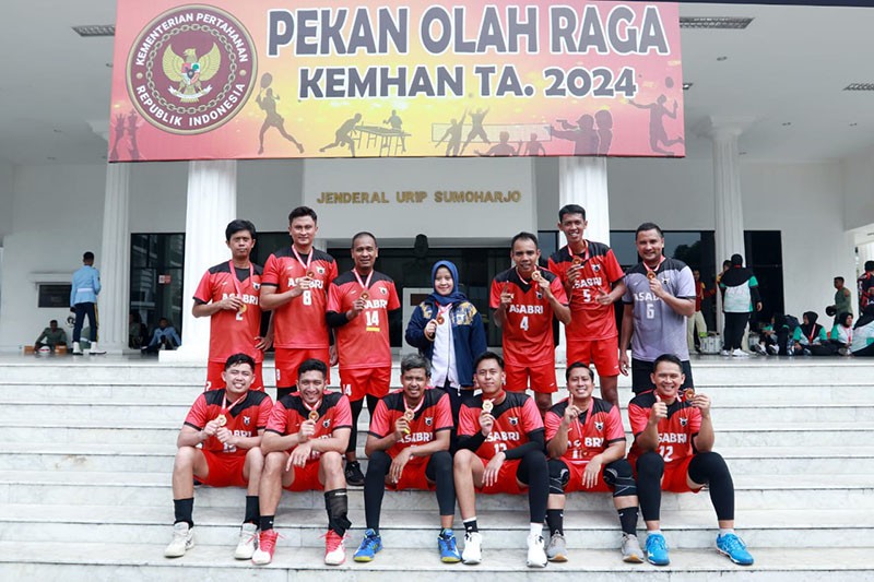 Juara I Olah Raga Voli dalam Ajang POR Kemhan 2024 - Bagian 4