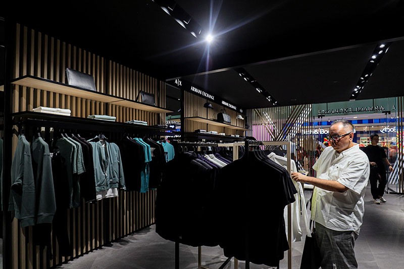 Gerai Koleksi Fashion Tren Terbaru dengan Harga Masuk Kantong Anak Muda - Bagian 3