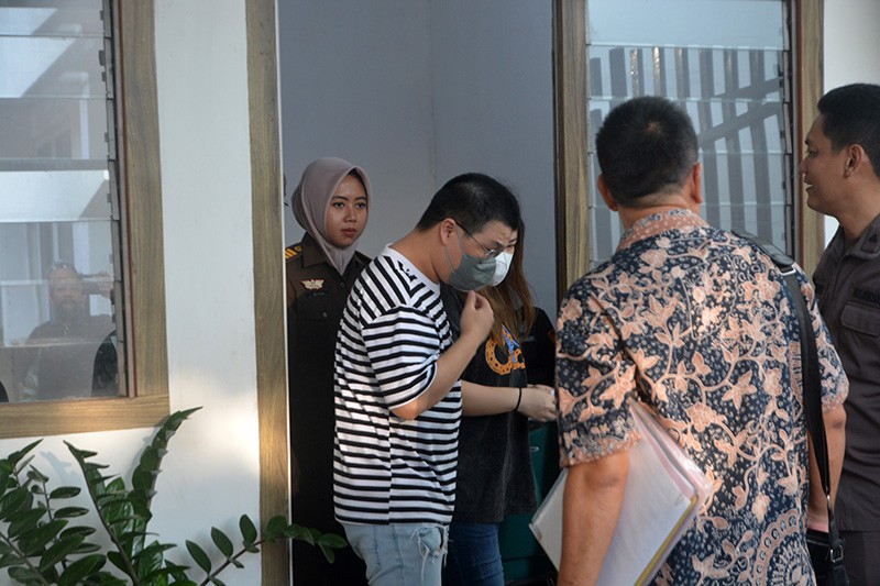 Bareskrim Polri Limpahkan 9 Tersangka Judi Online ke Kejari Semarang - Bagian 2