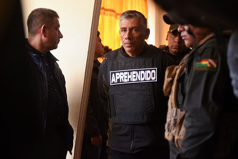 Tampang Para Perwira Militer Ditangkap usai Kudeta Presiden Bolivia Gagal - Bagian 3