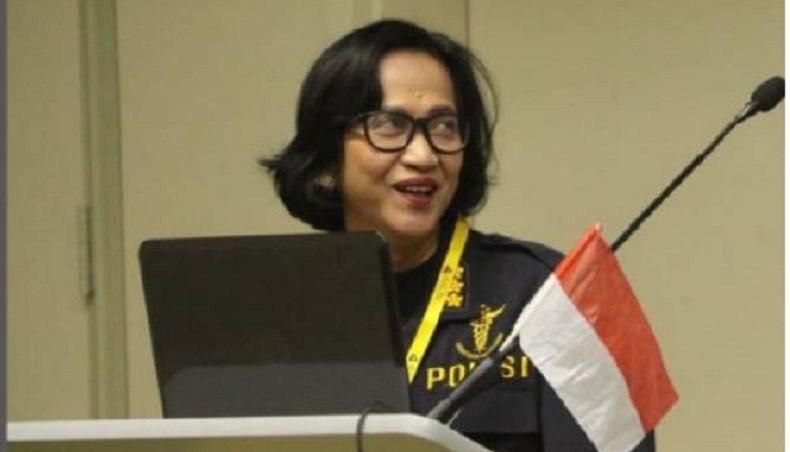 Profil Brigjen Sumy Hastry Purwanti, Polwan Pertama Di Asia Yang ...