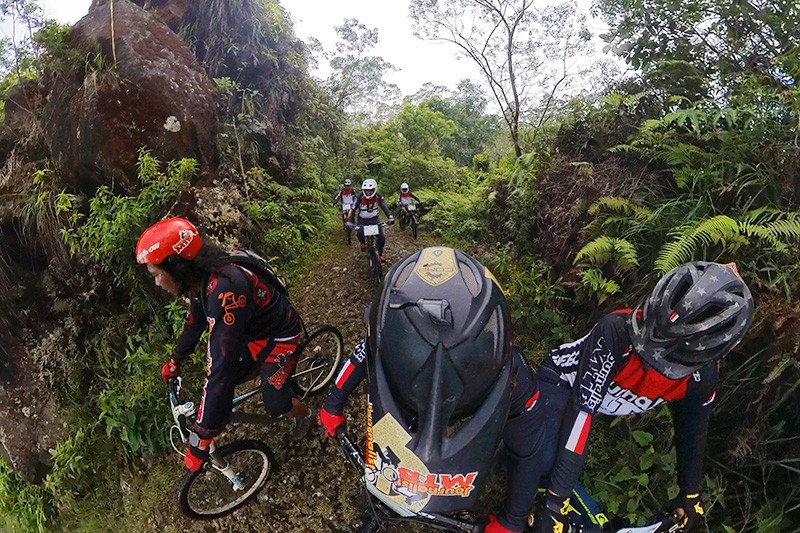Gowes Menyusuri Perkebunan Teh Ciwidey Lewat Kampung Tertinggi di Jawa Barat - Bagian 5