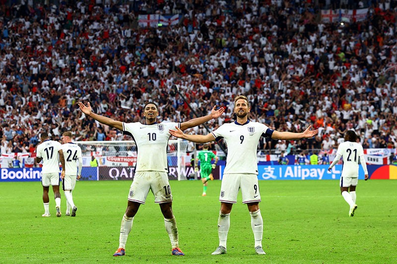 Momen Tendangan Salto Bellingham dan Sundulan Kane Bawa Inggris ke Perempat Final Euro 2024 - Bagian 3